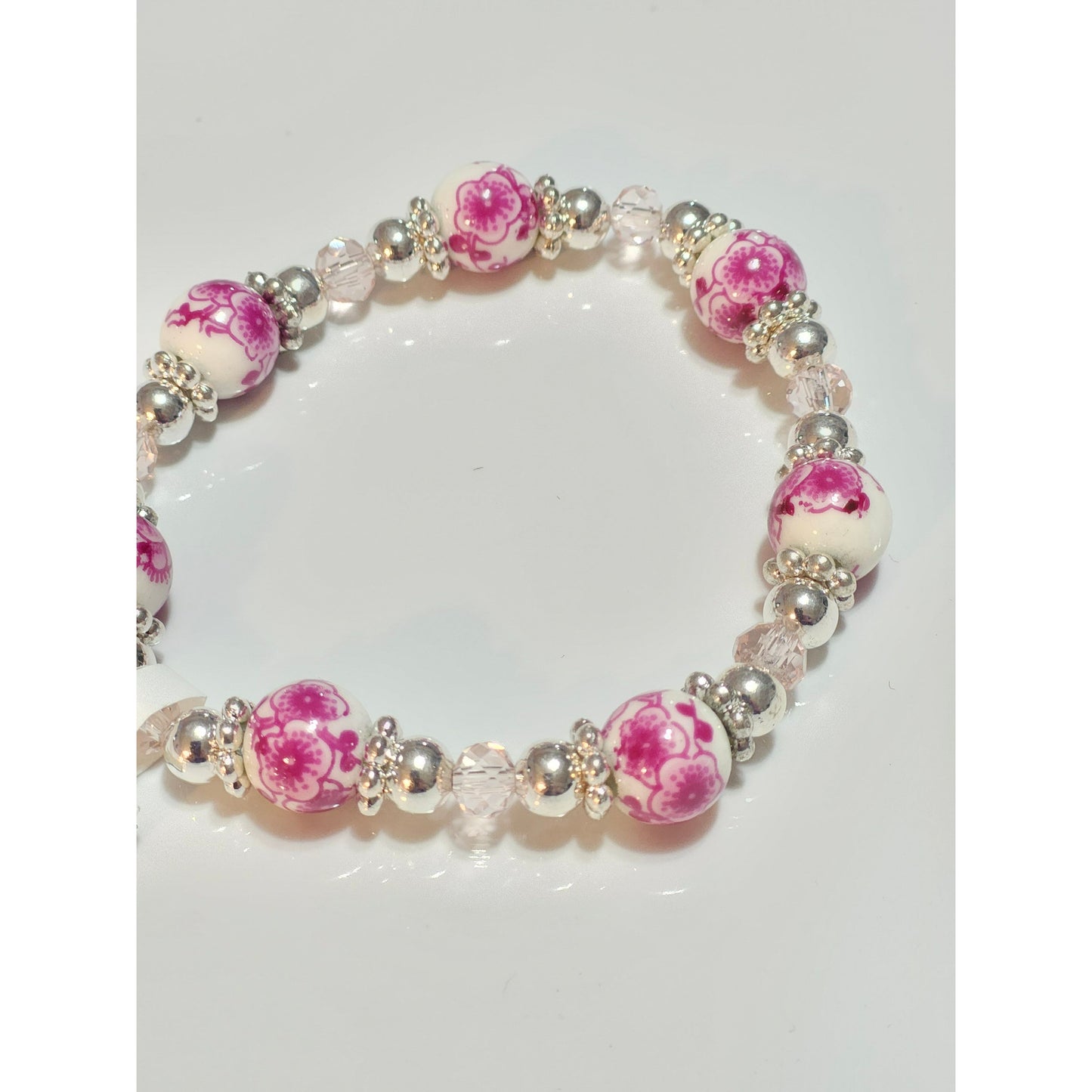 Pretty Beaded Flower Stretchy Bracelet