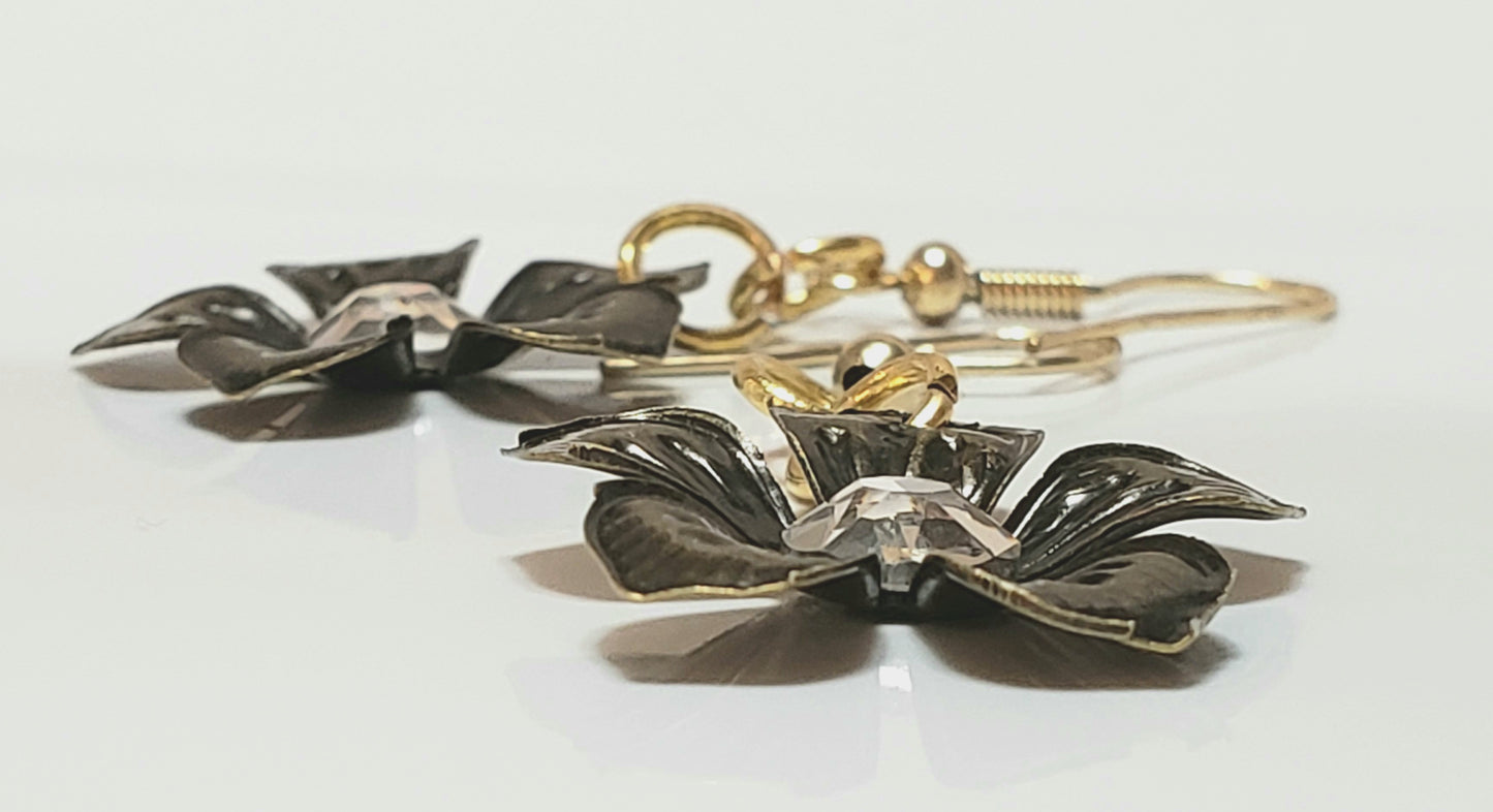 Antique Gold Metal Flower Earrings