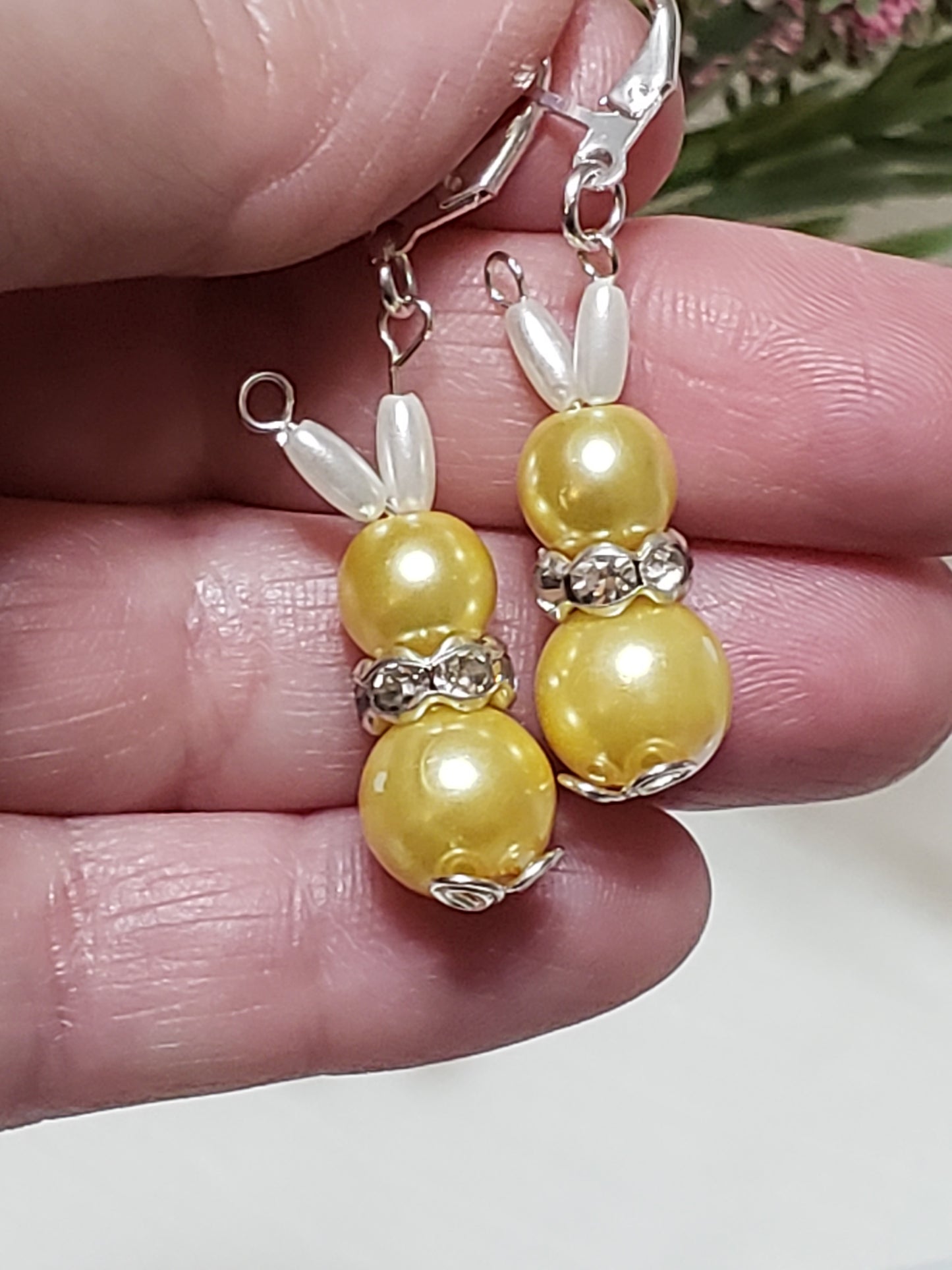 Cute Pearl Bunny Earrings