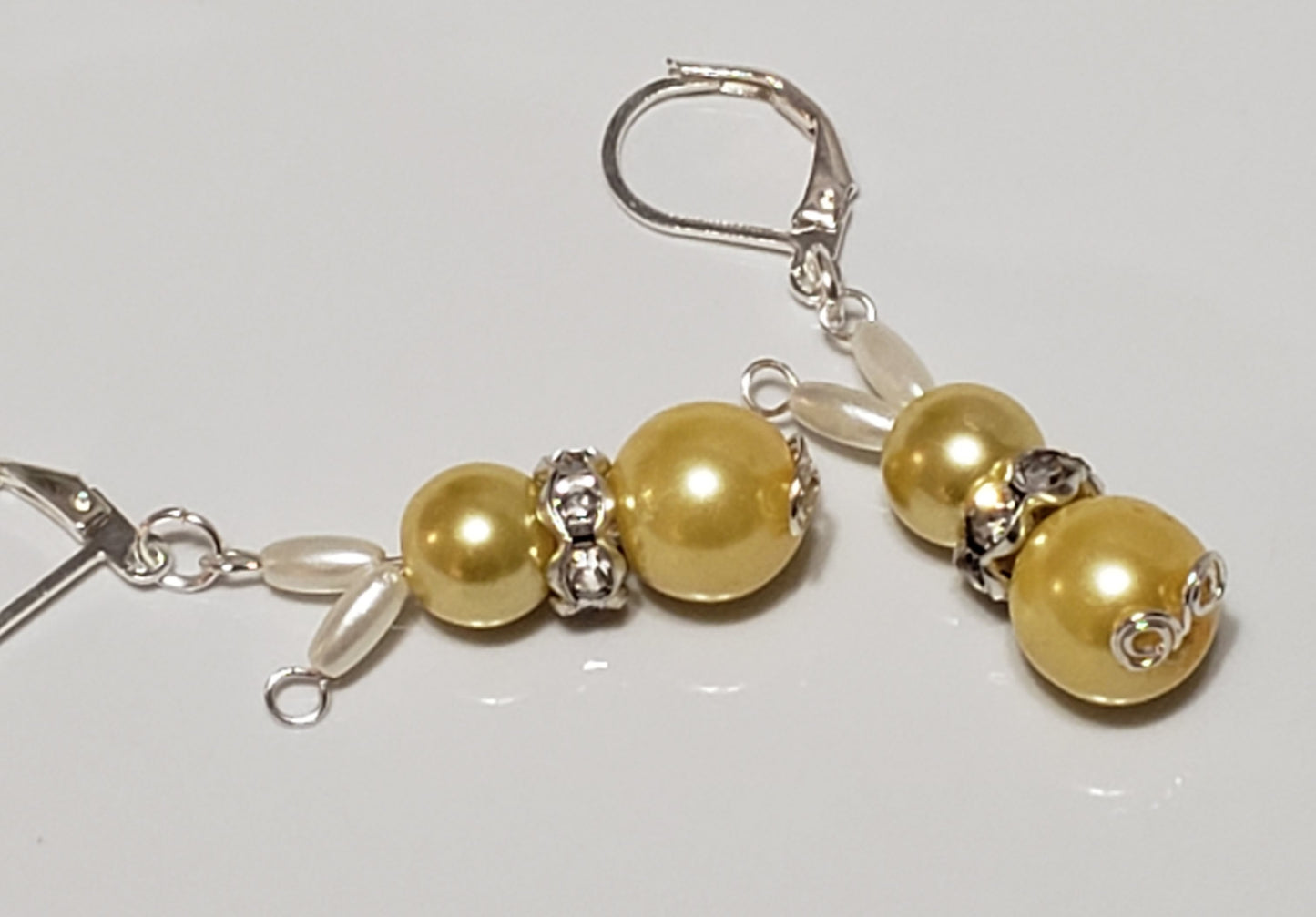 Cute Pearl Bunny Earrings