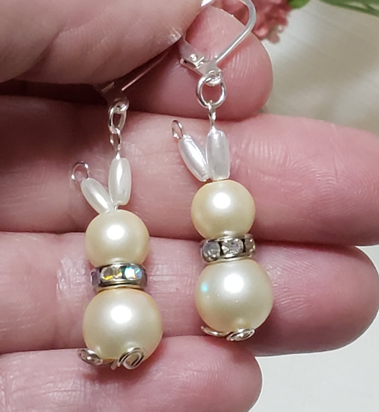 Cute Pearl Bunny Earrings