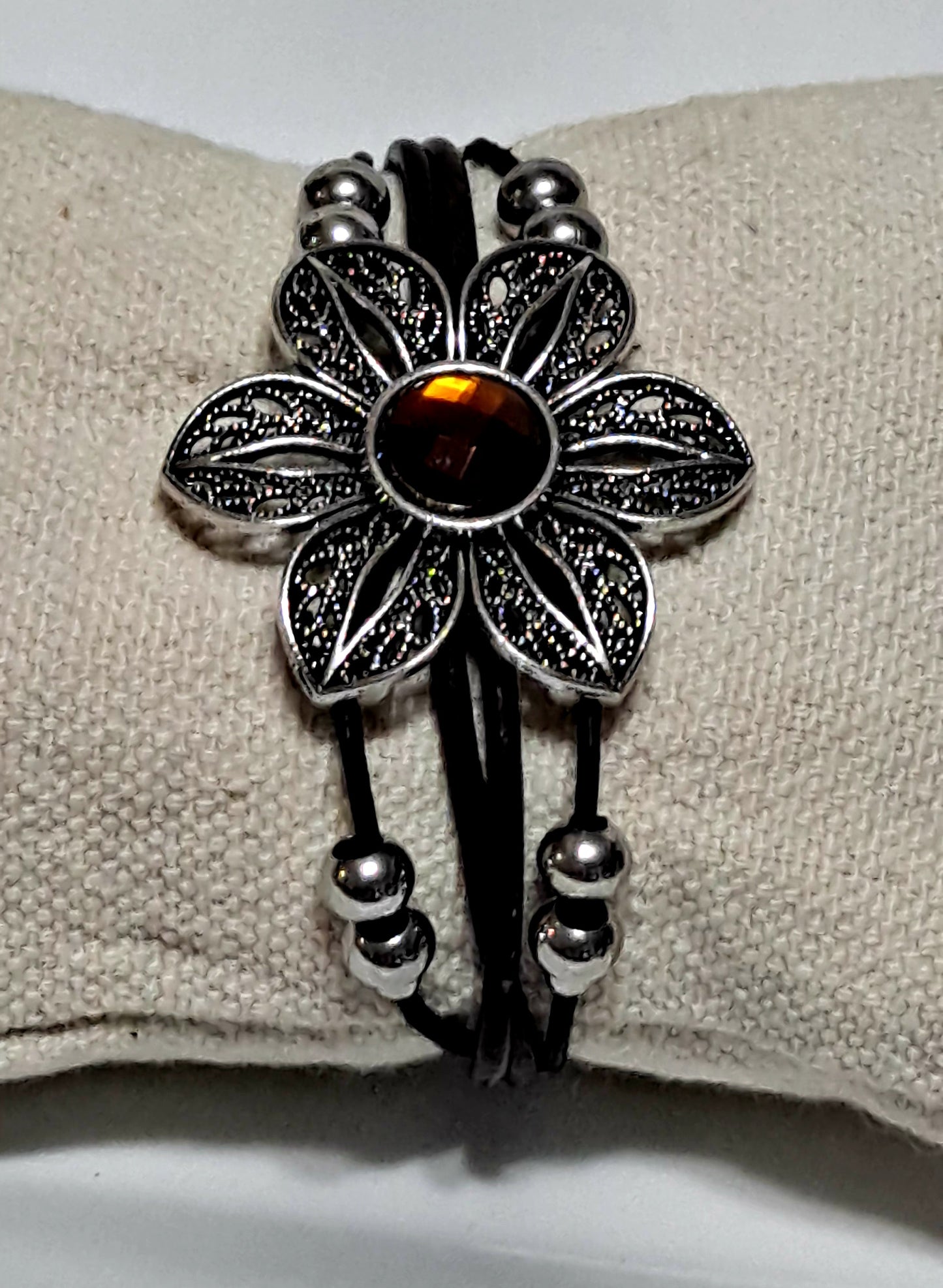 Vintage-Inspired Flower Bracelet Orange Rhinestone