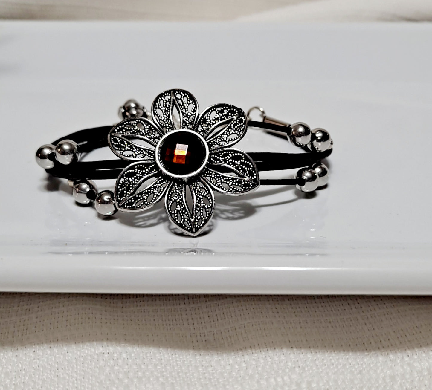 Vintage-Inspired Flower Bracelet Orange Rhinestone