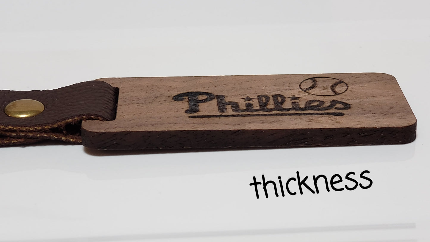 Dark Wood Keychain ‘Phillies’ with baseball