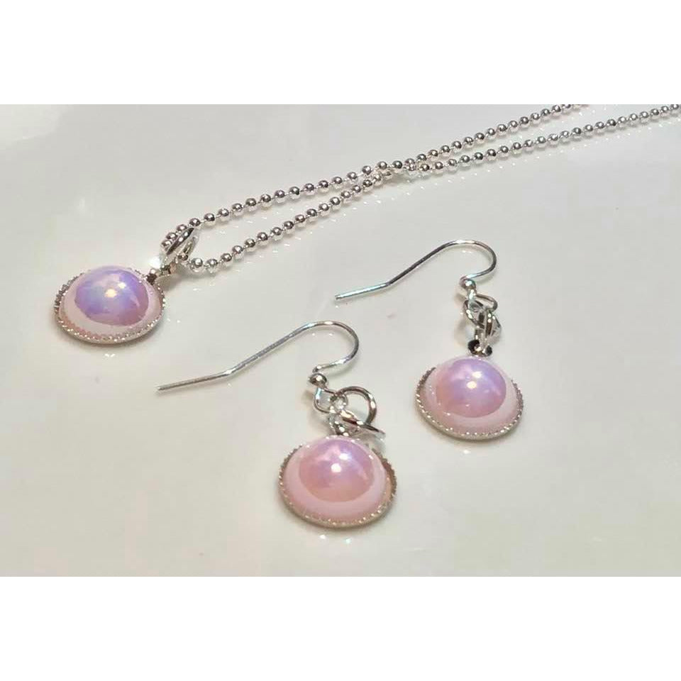 Lovely in Iridescent Pink necklace & earring set
