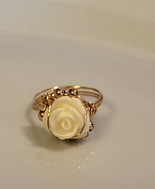 Cream Rose Ring size 7