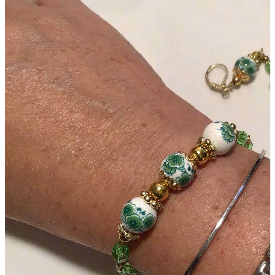Pretty Green Flower Bracelet and Earrings Set