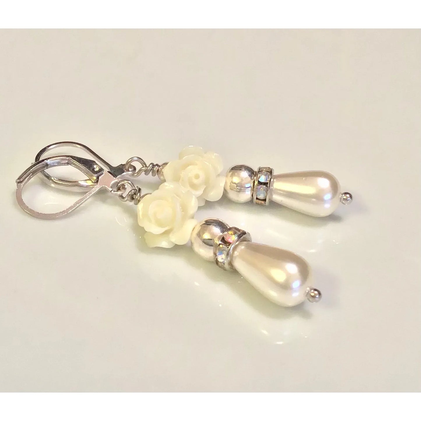 Cream Rose & Pearl Earrings