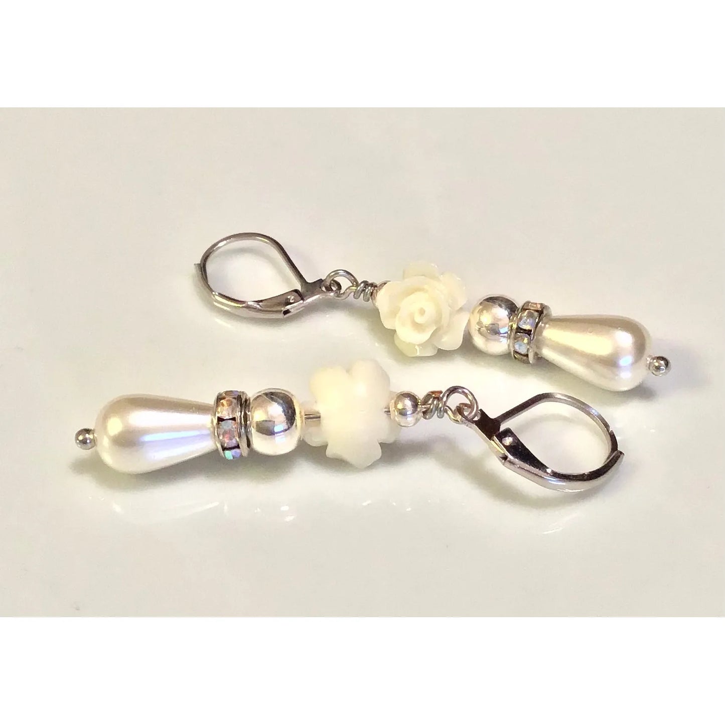 Cream Rose & Pearl Earrings